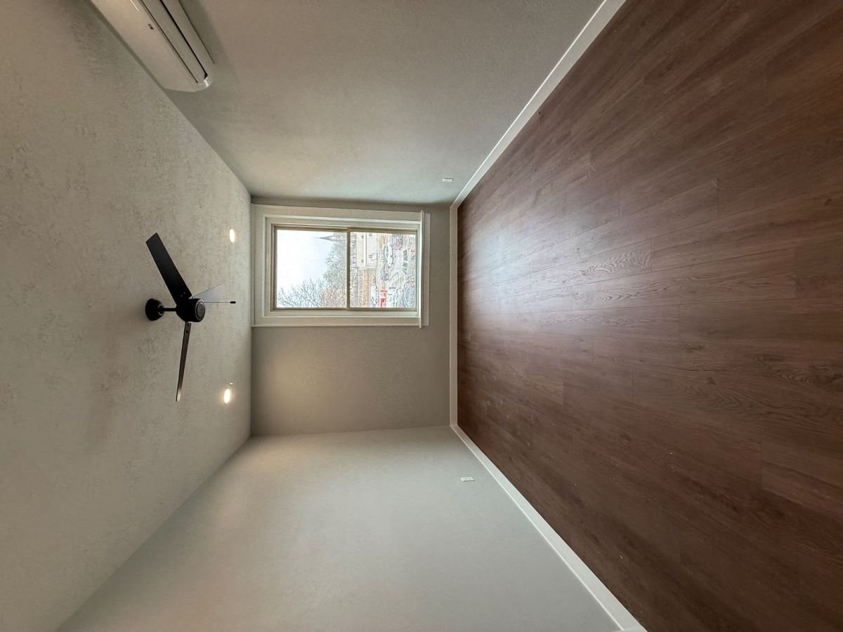 Gallery Photo 4